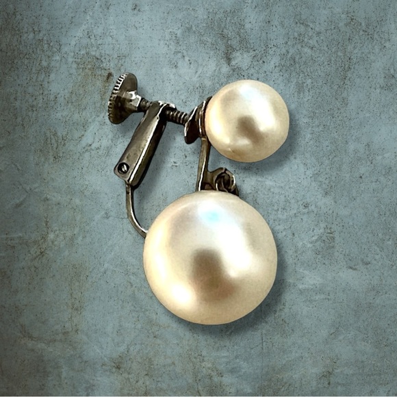 Vintage 1950s Pearl Earrings by JUDY LEE from a Private Collection - Picture 2 of 12